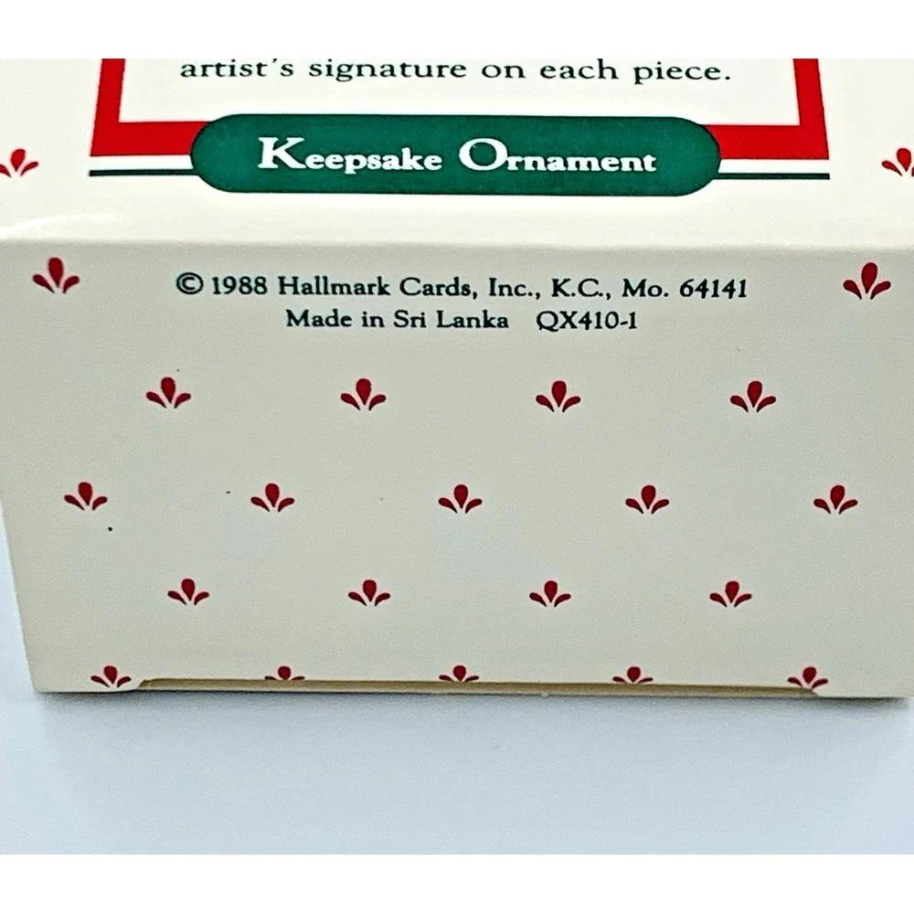 Baby Redbird‎ Hallmark Ornament 1988 Clip-on Artists' Favorites Robert Chad